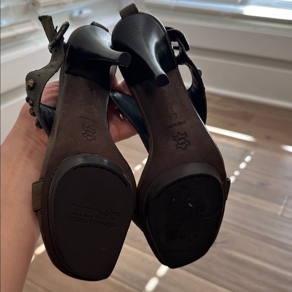 Donald J. Pliner Olive Studded Heels sandals - Picture 4 of 7